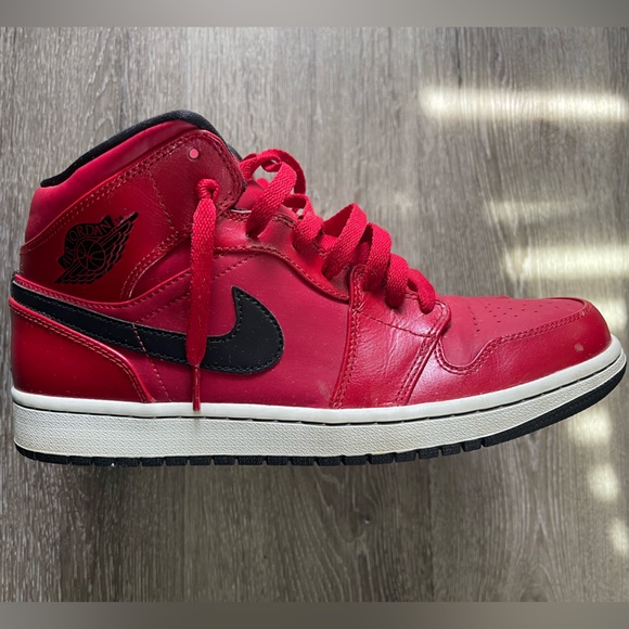 Jordan’s - Picture 4 of 8